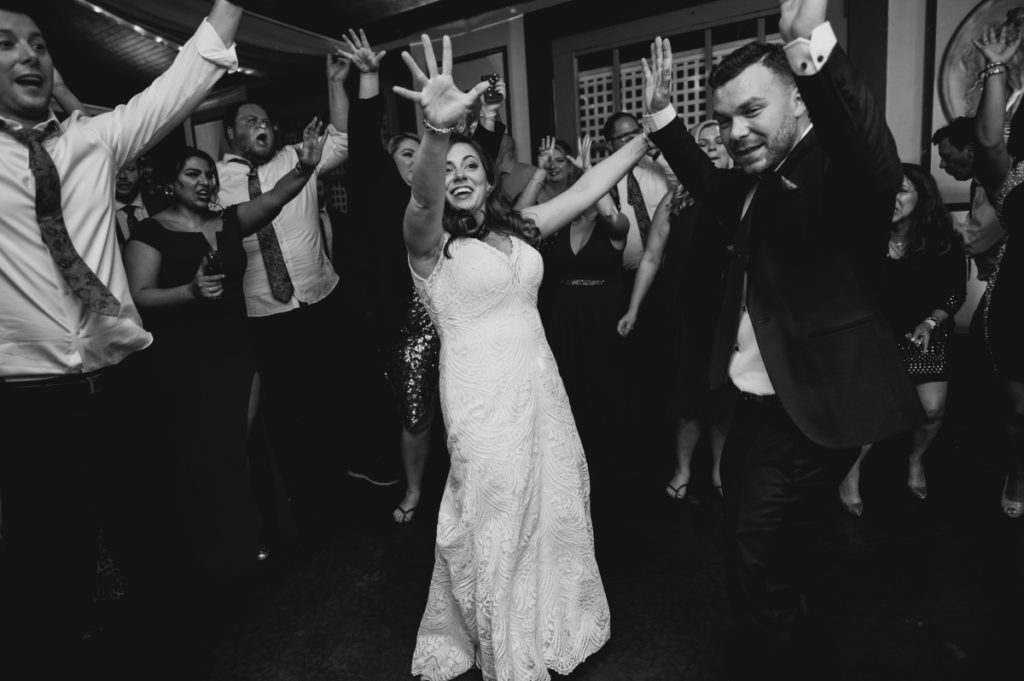 black and white reception dancing feast at round hill washingtonville NY ny wedding new york ny blogger ny photographer 