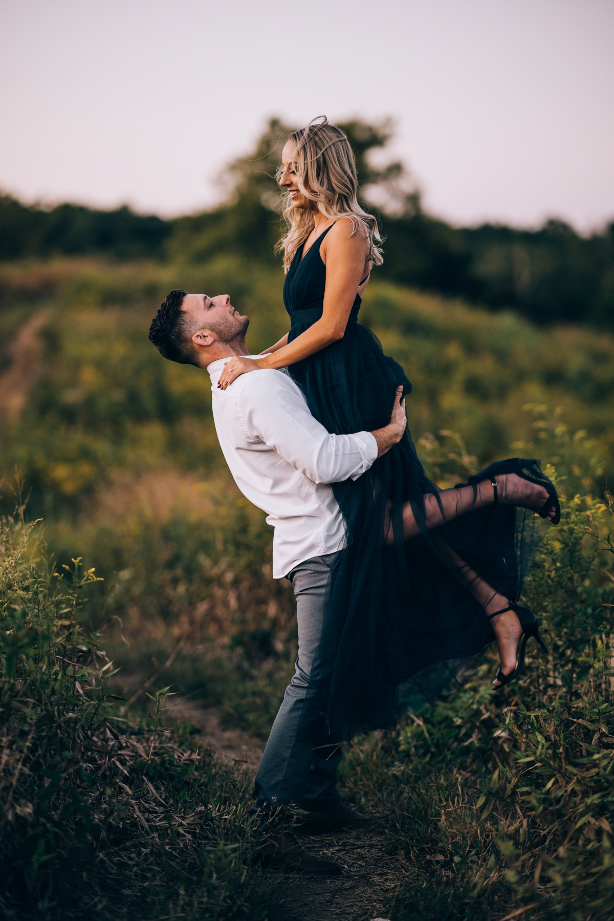 G r a n d a v. Hartshorne Woods Park at Rocky Point Trail Engagement Session