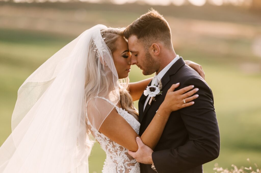 bride and groom sunset ballyowen golf club, crystal springs resort,  mineral springs resort, NJ photographer, NJ wedding, covid wedding, essense of australia, autumn wedding, hamburg nj north jersey wedding 