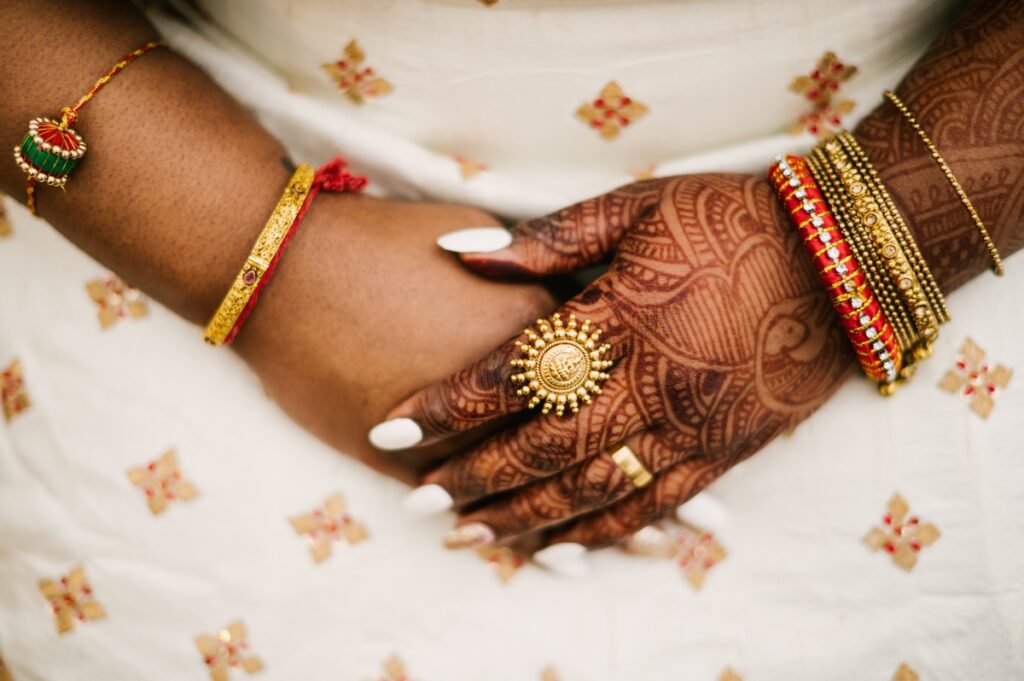 henna Hindu Ceremony Hindu Samaj Temple of Mahwah hindu wedding Indian bride Indian fashion indian wedding inspiration indian wedding photography january sari 