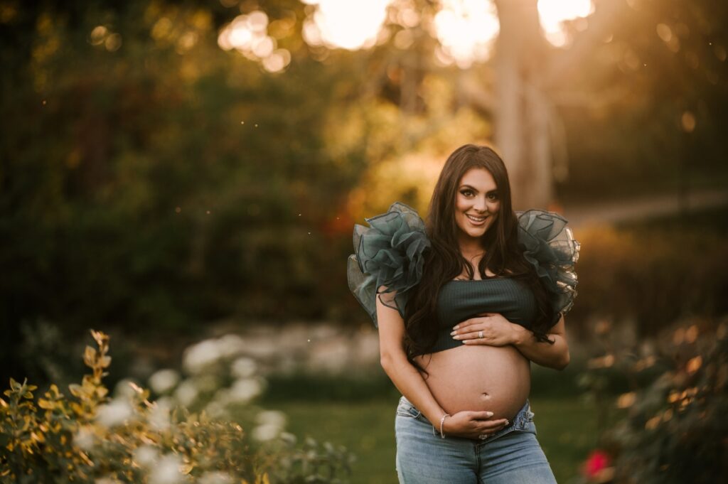 October Golden Hour Maternity Session in Ringwood New Jersey The Castle at Skylands Manor