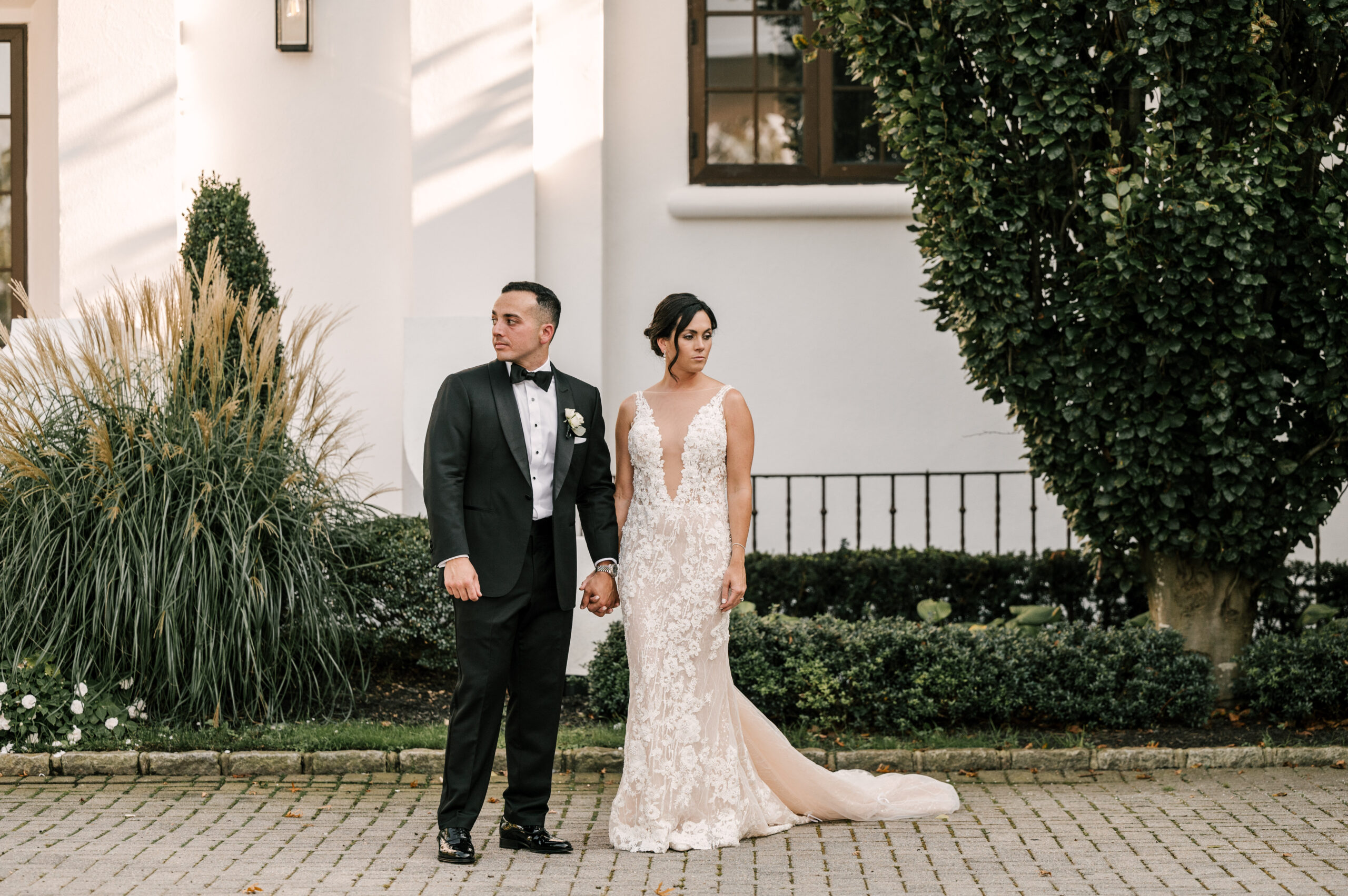 Bride and groom at village club at lake success for wedding day photos